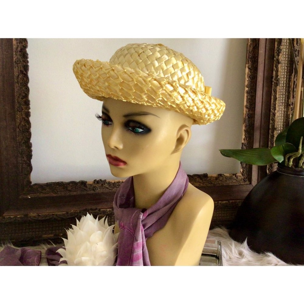 Vintage 1950s Womens Summer Yellow Woven Raffia Hat